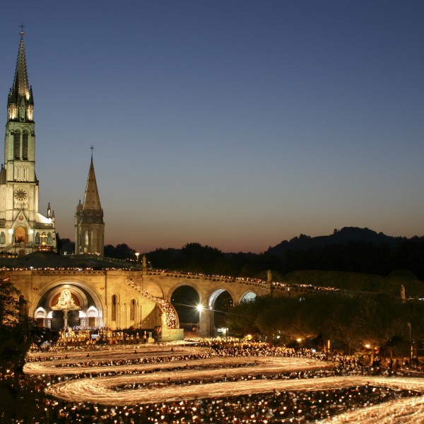 Lourdes – miejsce modlitwy, refleksji i nadziei